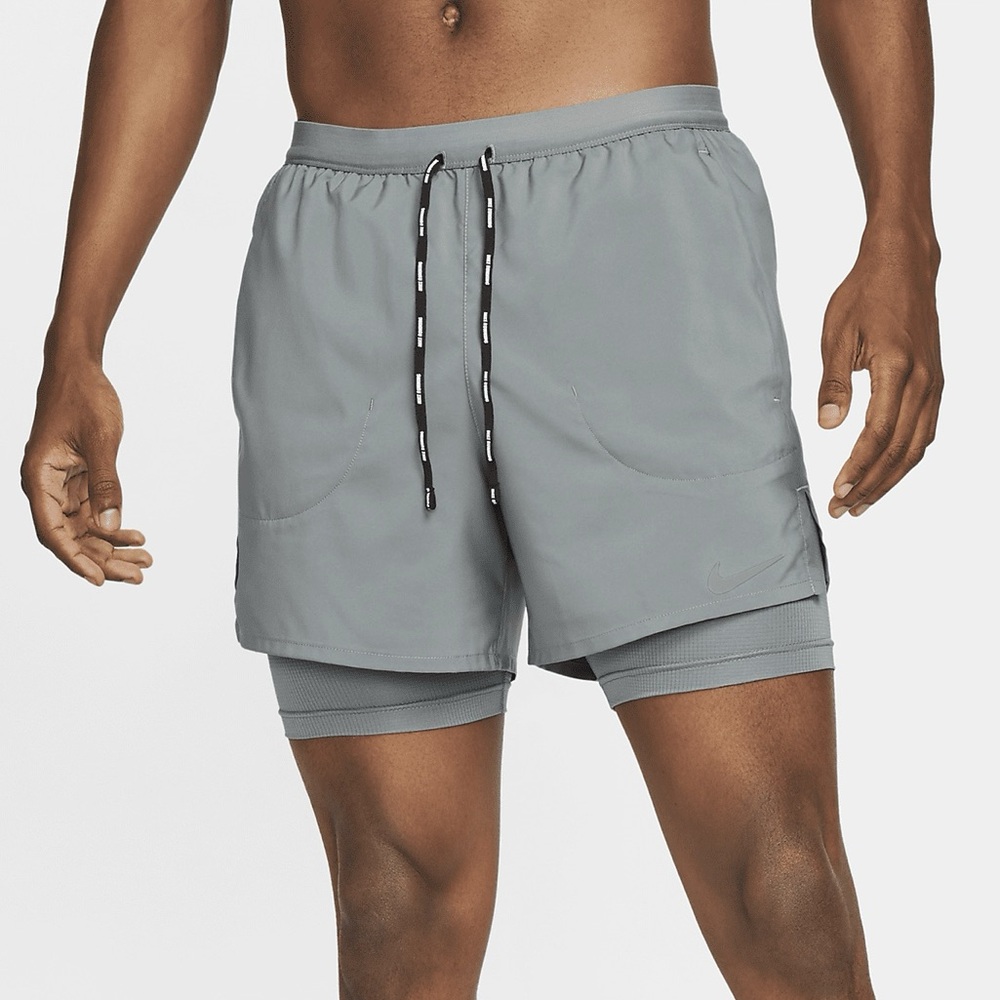 Nike Flex Stride Men's 5" 2-In-1 Running Shorts size small
Smoke Grey